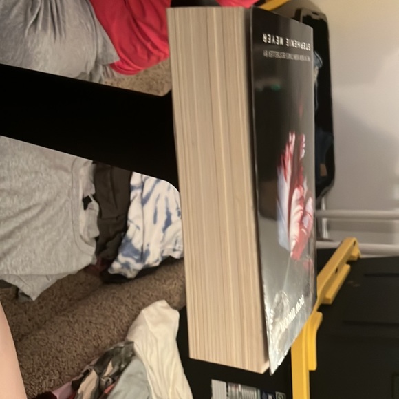 Twilight New Moon Paperback - Picture 3 of 4